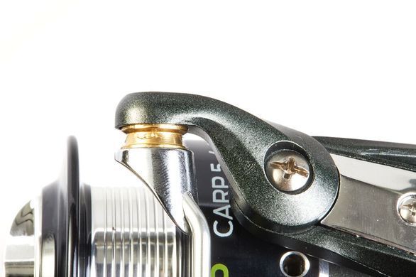 Котушка безінерц. з бетрайнером Salmo DIAMOND CARP 5 (370g/ 5,2:1/ 4+1) 40BR