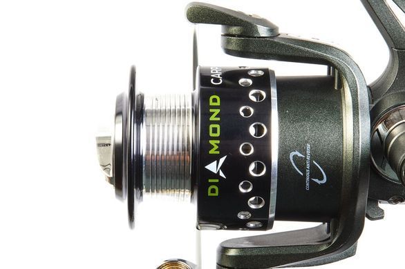 Котушка безінерц. з бетрайнером Salmo DIAMOND CARP 5 (370g/ 5,2:1/ 4+1) 40BR