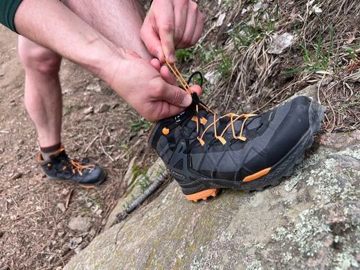 Ботинки AKU Rocket MID GTX 9.5 Black/Orange